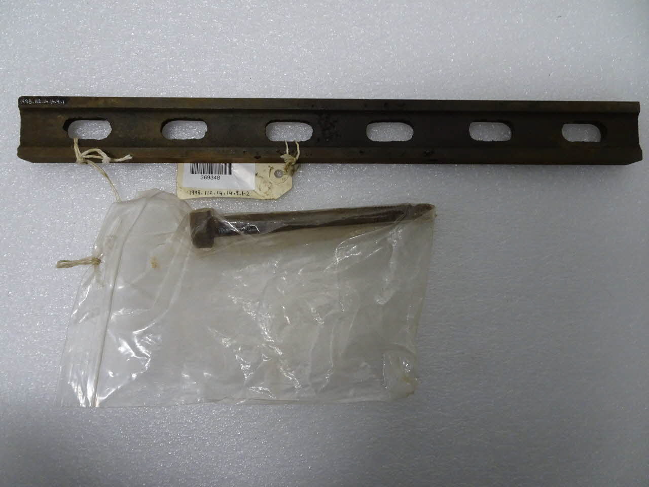 cale en métal 1998.112.14.14.9.1-2 Photo