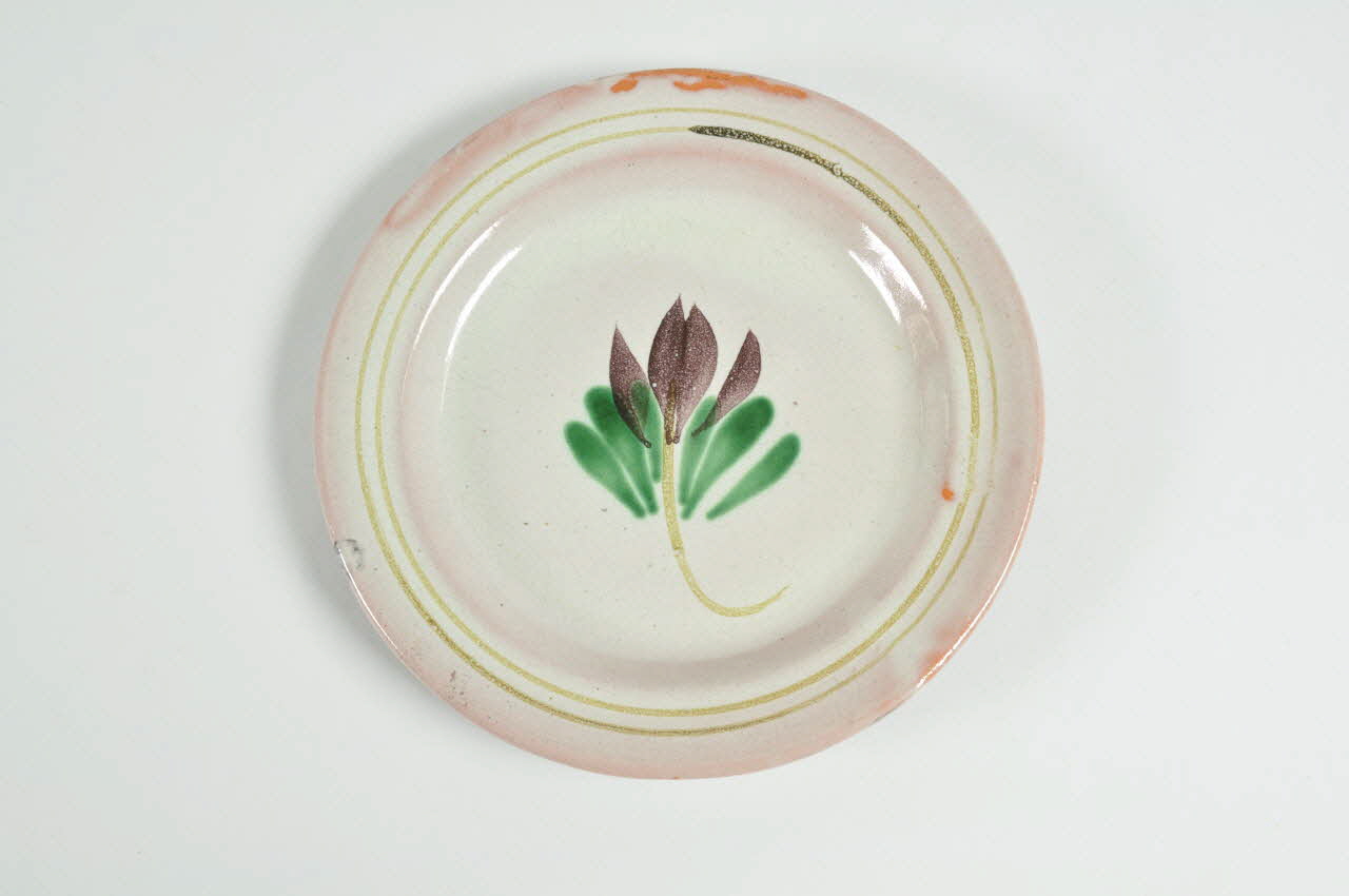 Poterie La Villa assiette Pays de la Loire, France 1900 1937.53.23.9 Photo Mucem