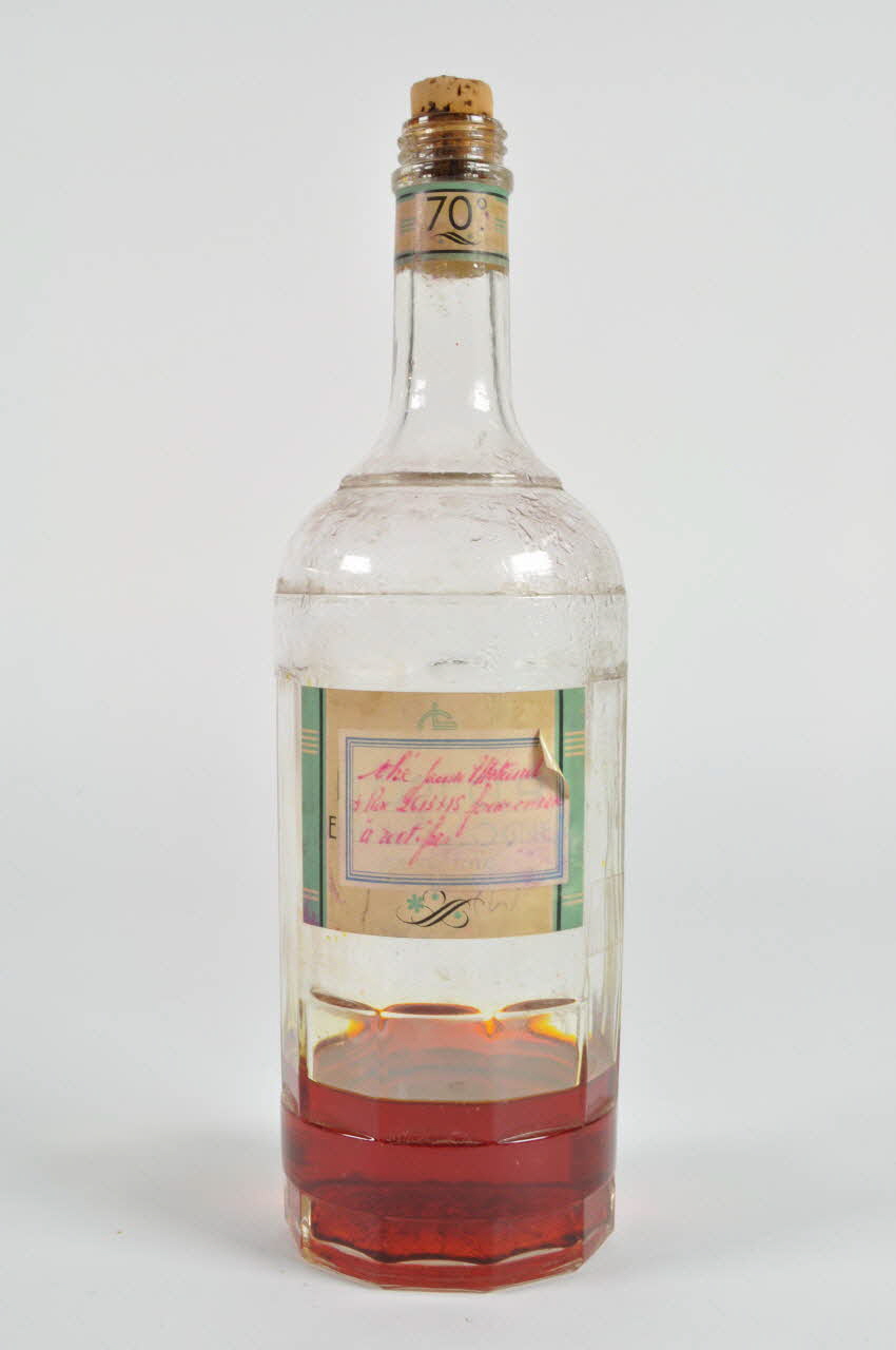 bouteille (objet domestique) 1972.150.161 Photo Mucem