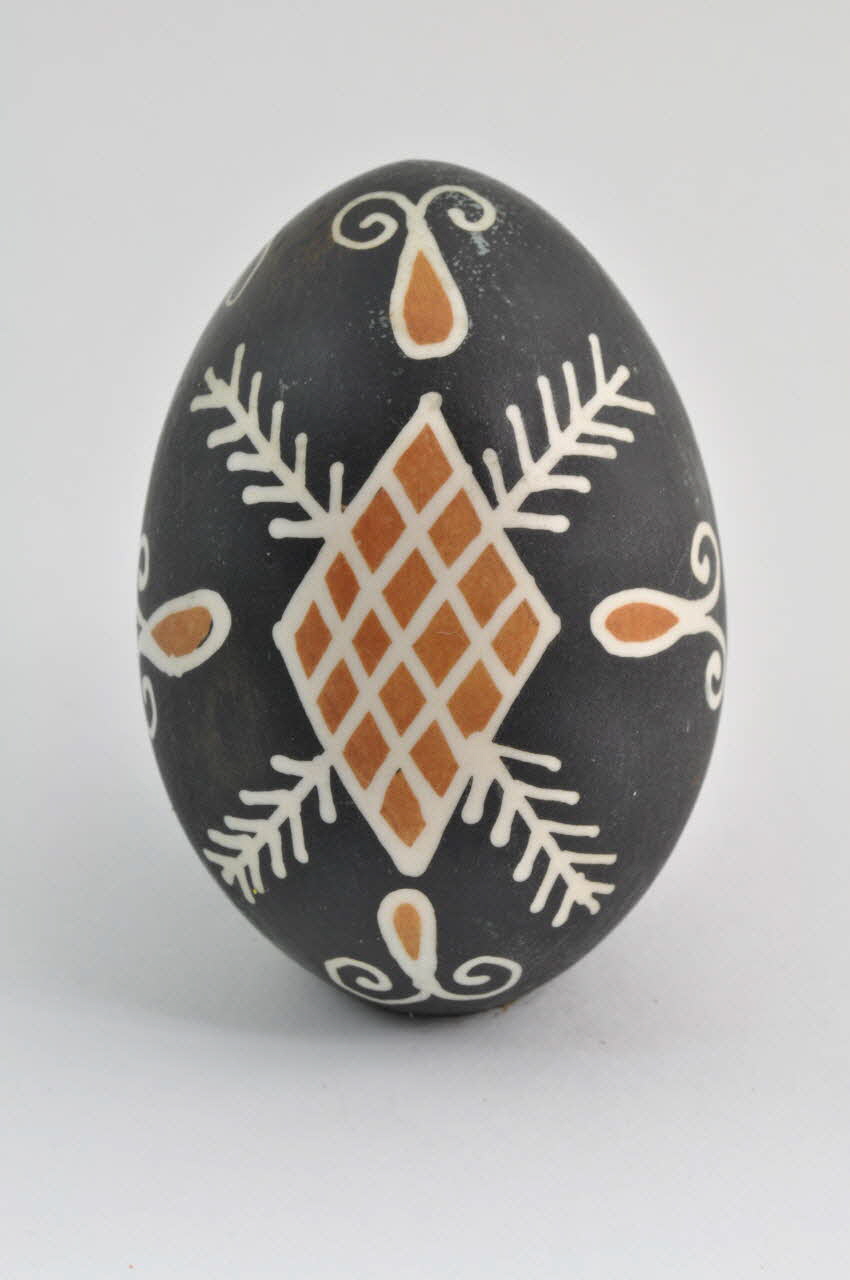 OEUF DE PAQUES DMH1937.35.130.Y.T.83 Photo Mucem