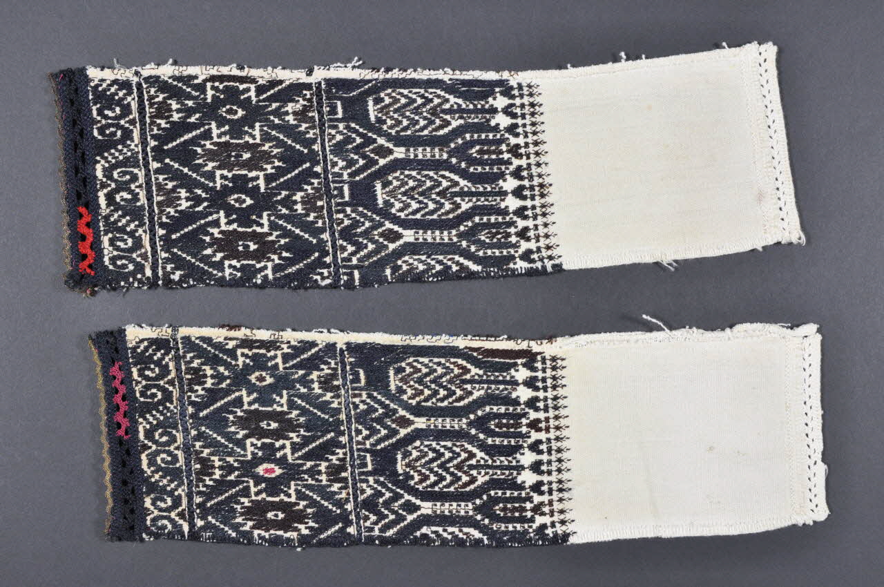 PAIRE DE MANCHES DMH.D1973.68.7.1-2 Photo Mucem