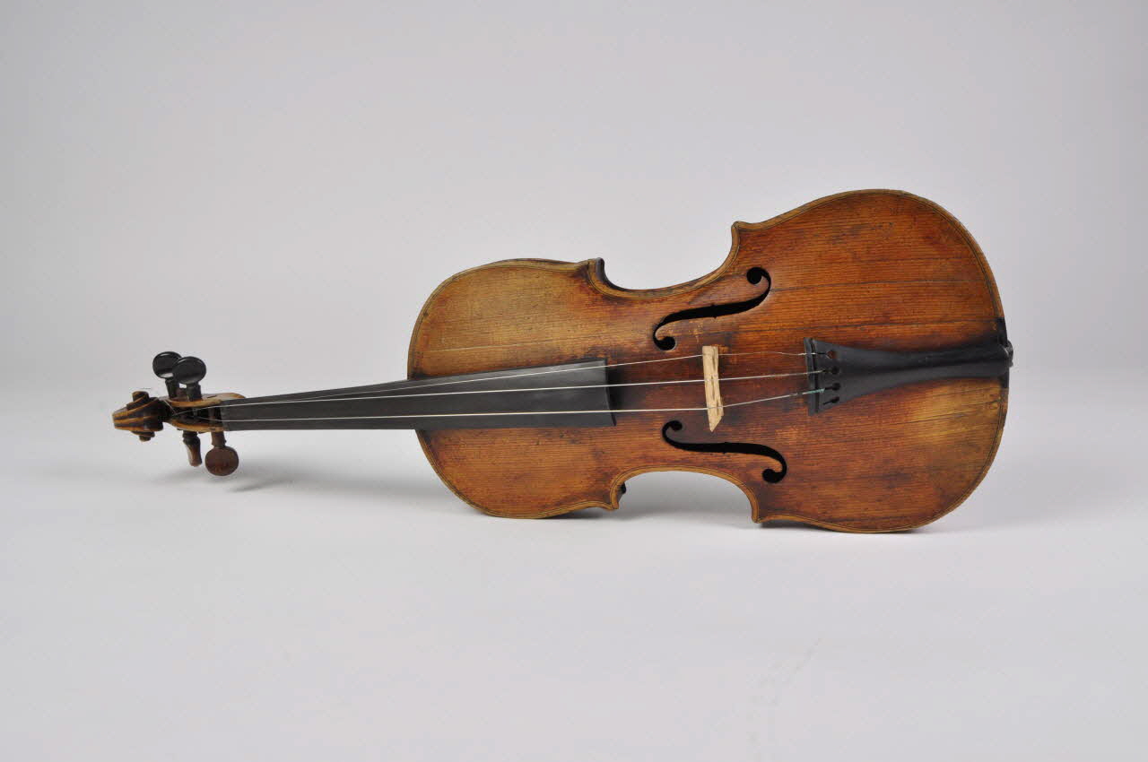 violon 1900-1910 1974.85.1.1  Photo Mucem