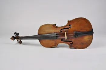 violon 1900-1910 1974.85.1.1  Photo Mucem