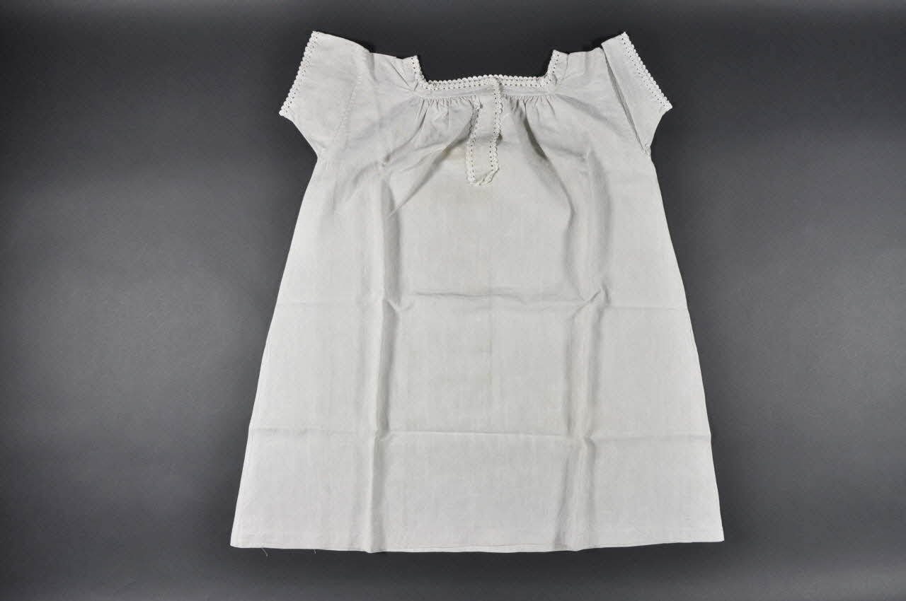 chemise de femme 1880 1974.87.27 Photo Mucem