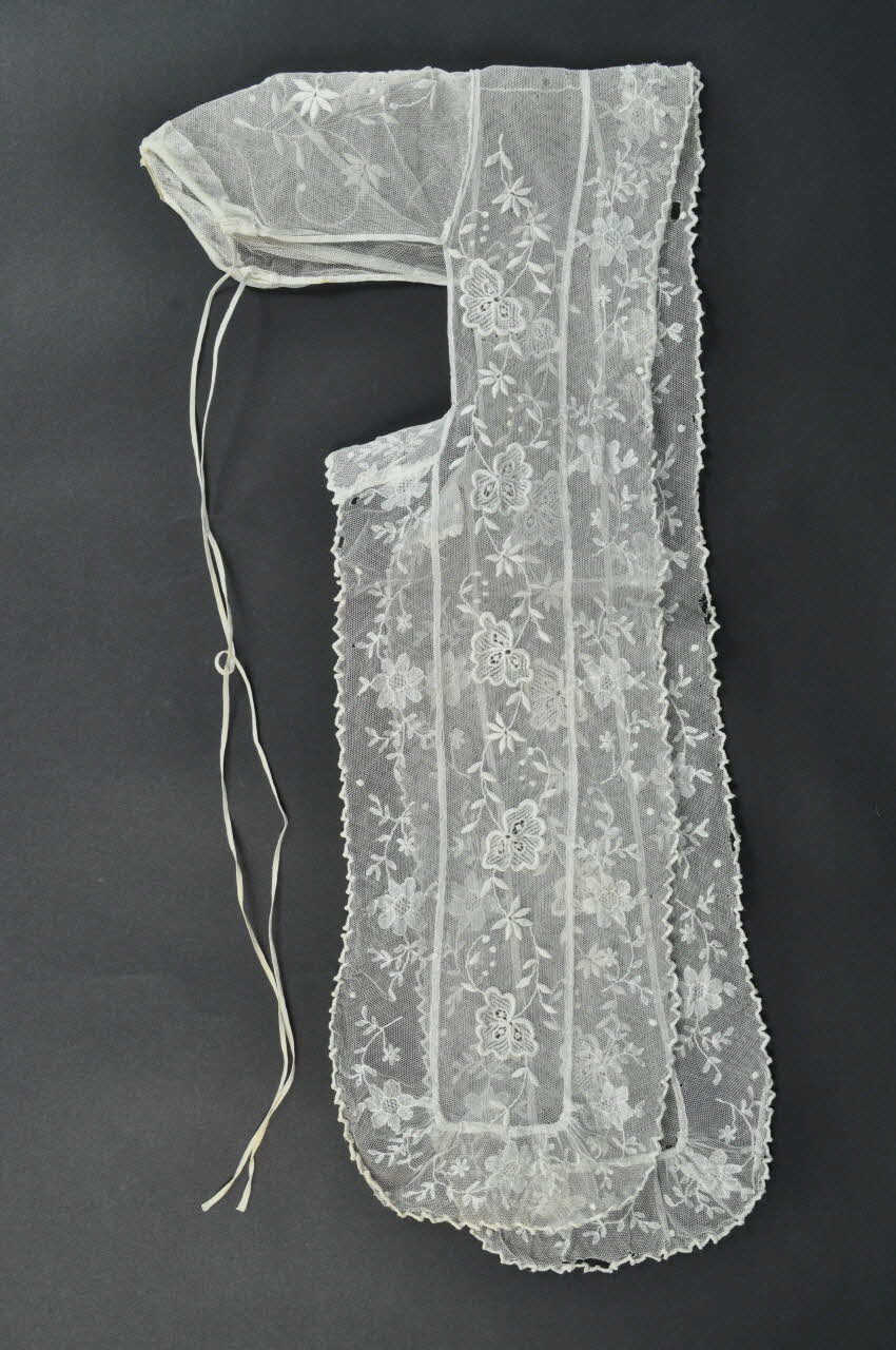 coiffe de cérémonie Catiole 1938.101.3  Photo Mucem