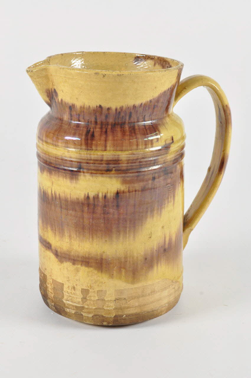 pot à lait de déjeuner 1939.15.9 Photo Mucem