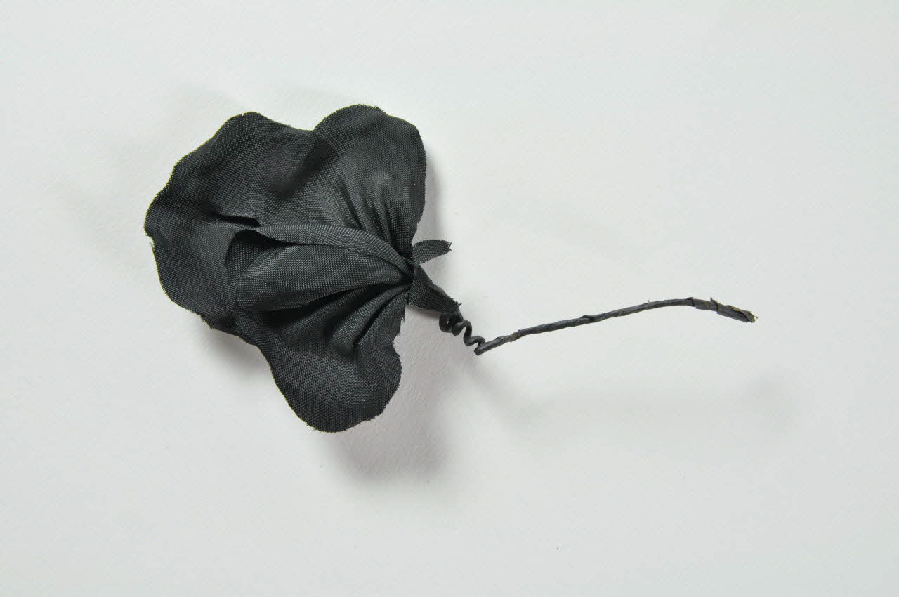 fleur artificielle 1972.150.937.184 Photo Mucem