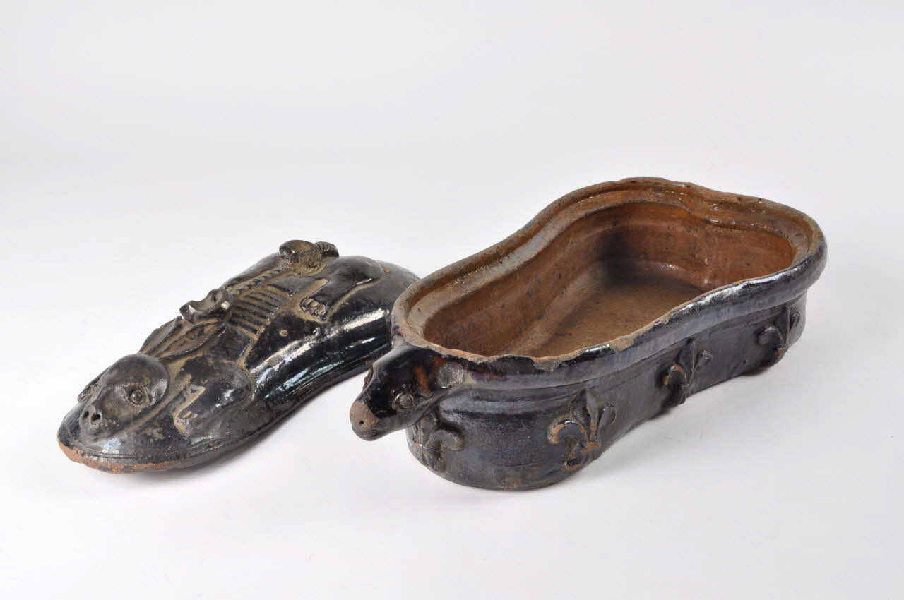 terrine Champagne-Ardennes, France 1750-1800 1939.36.1.1-2 Photo Mucem