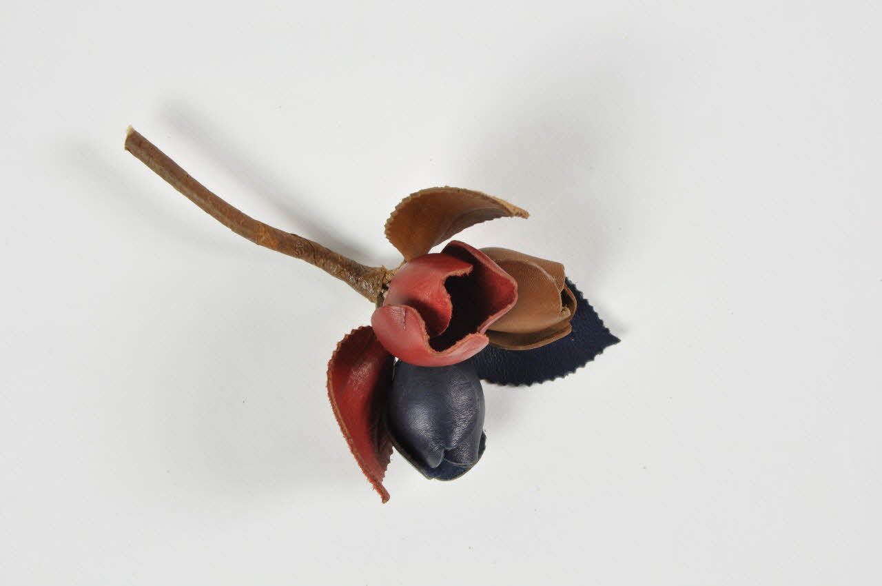 fleur artificielle 1972.150.945.199  Photo Mucem