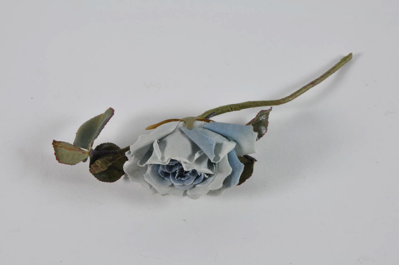 fleur artificielle 1972.150.945.283  Photo Mucem