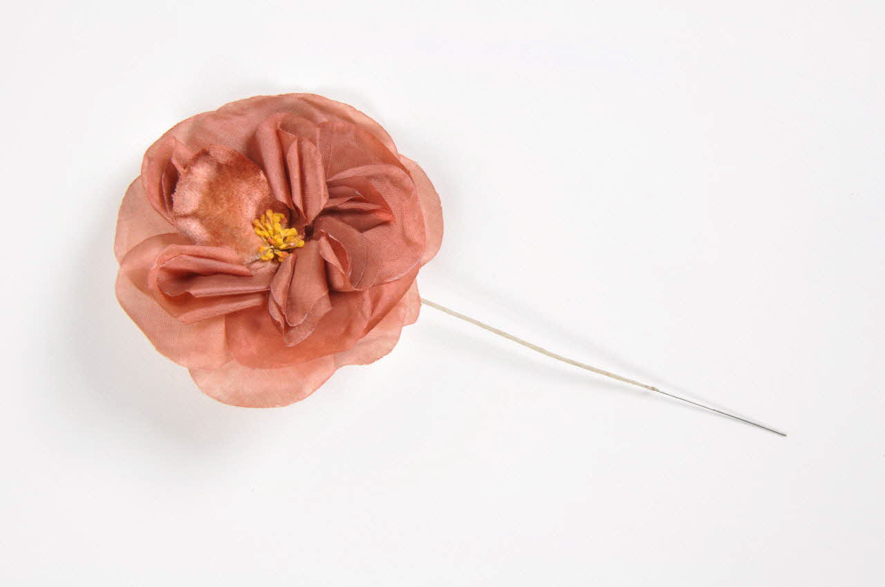 fleur artificielle 1972.150.945.304  Photo Mucem