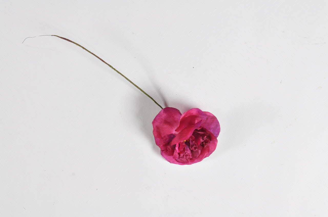fleur artificielle 1972.150.945.366  Photo Mucem