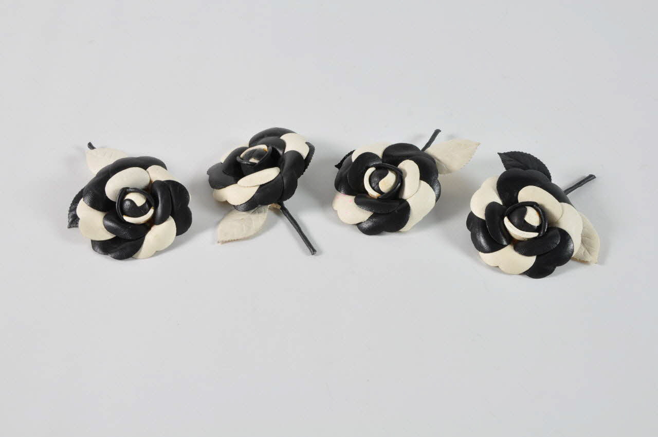 fleur artificielle 1972.150.945.562.1-4 Photo Mucem