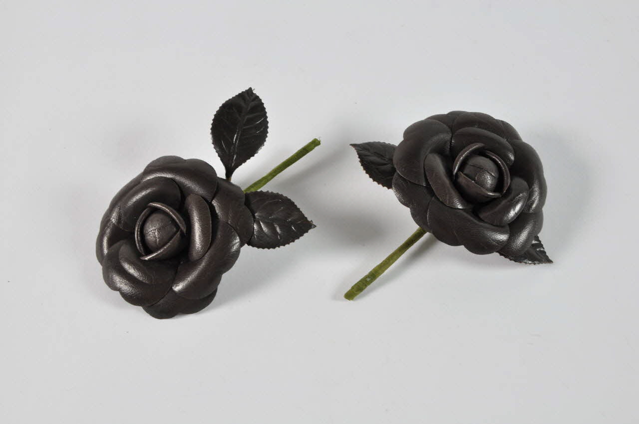 fleur artificielle 1972.150.945.563.1-2 Photo Mucem