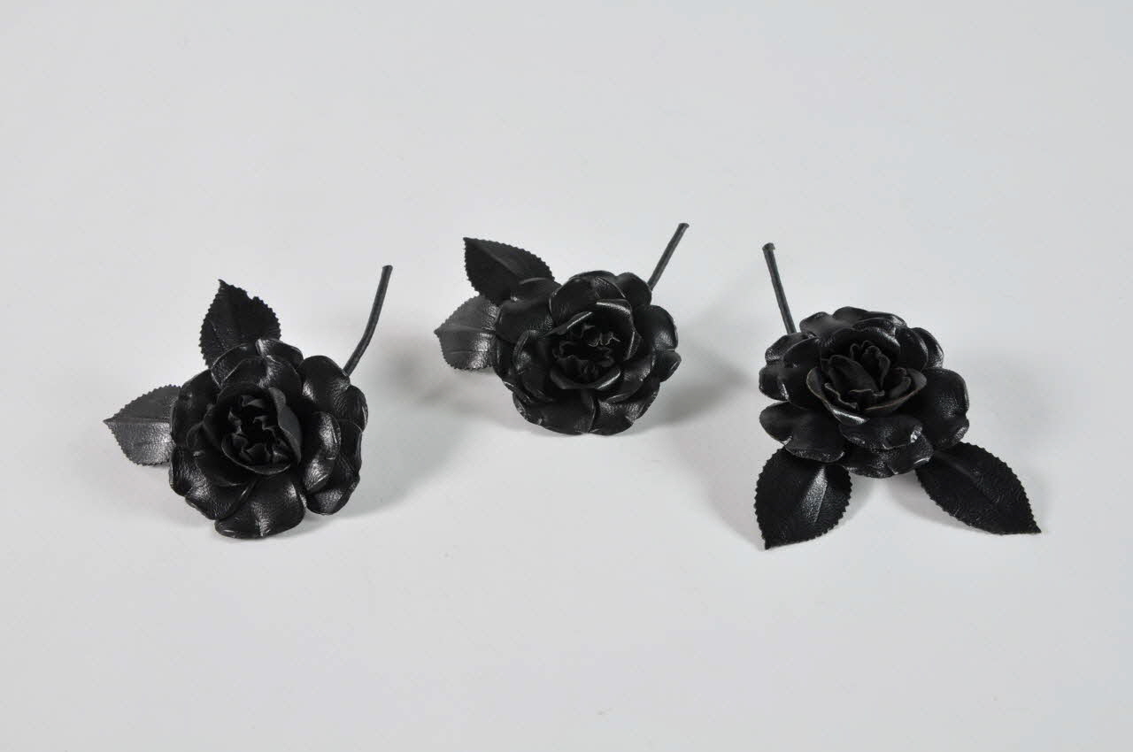 fleur artificielle 1972.150.945.564.1-3 Photo Mucem
