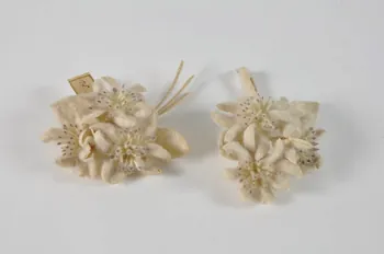 fleur artificielle 1972.150.945.589.1-2 Photo Mucem