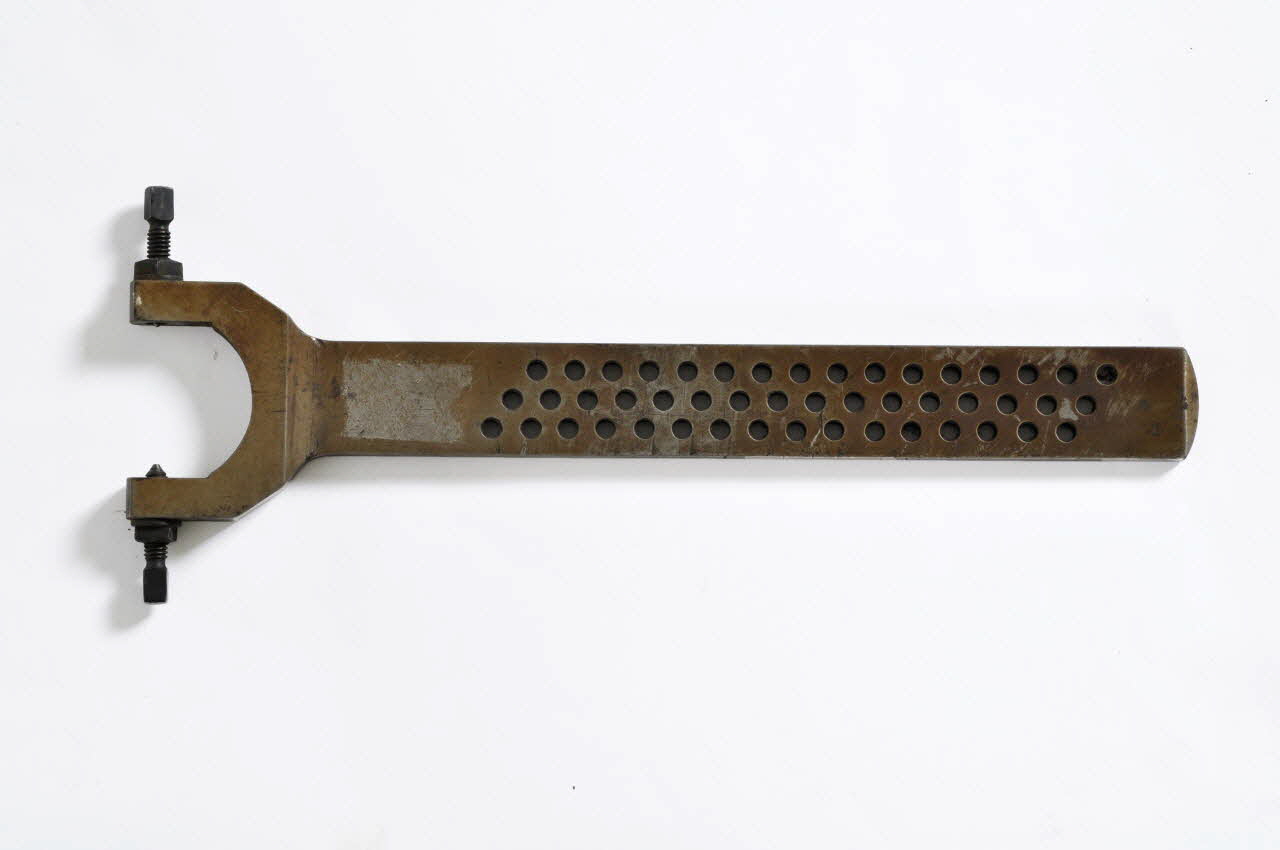 MACHINE A GUILLOCHER 1972.64.1.1-8 Photo Mucem
