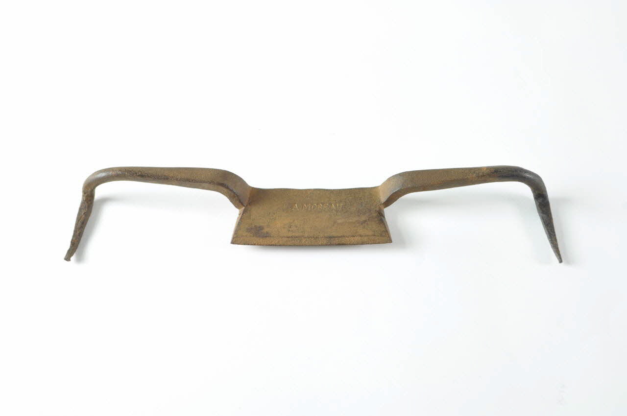 PLANE 1888-1932 1977.59.236 Photo Mucem