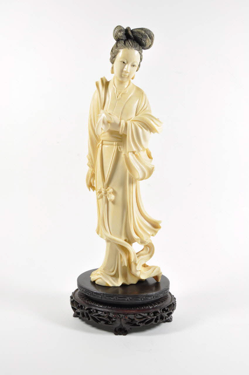 statuette de femme Chine 1977 1977.60.47 Photo Mucem