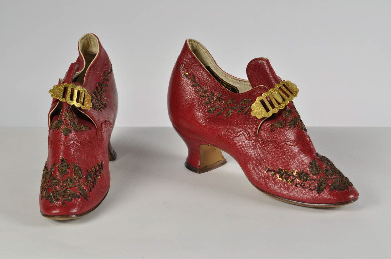 chaussure de femme DMH1972.84.10.1-2 Photo Mucem