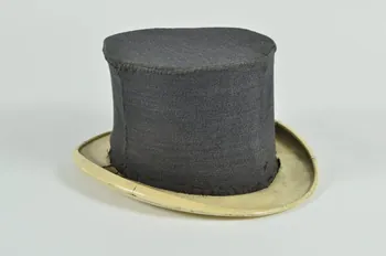 chapeau haut-de-forme 1940 1972.24.15 Photo