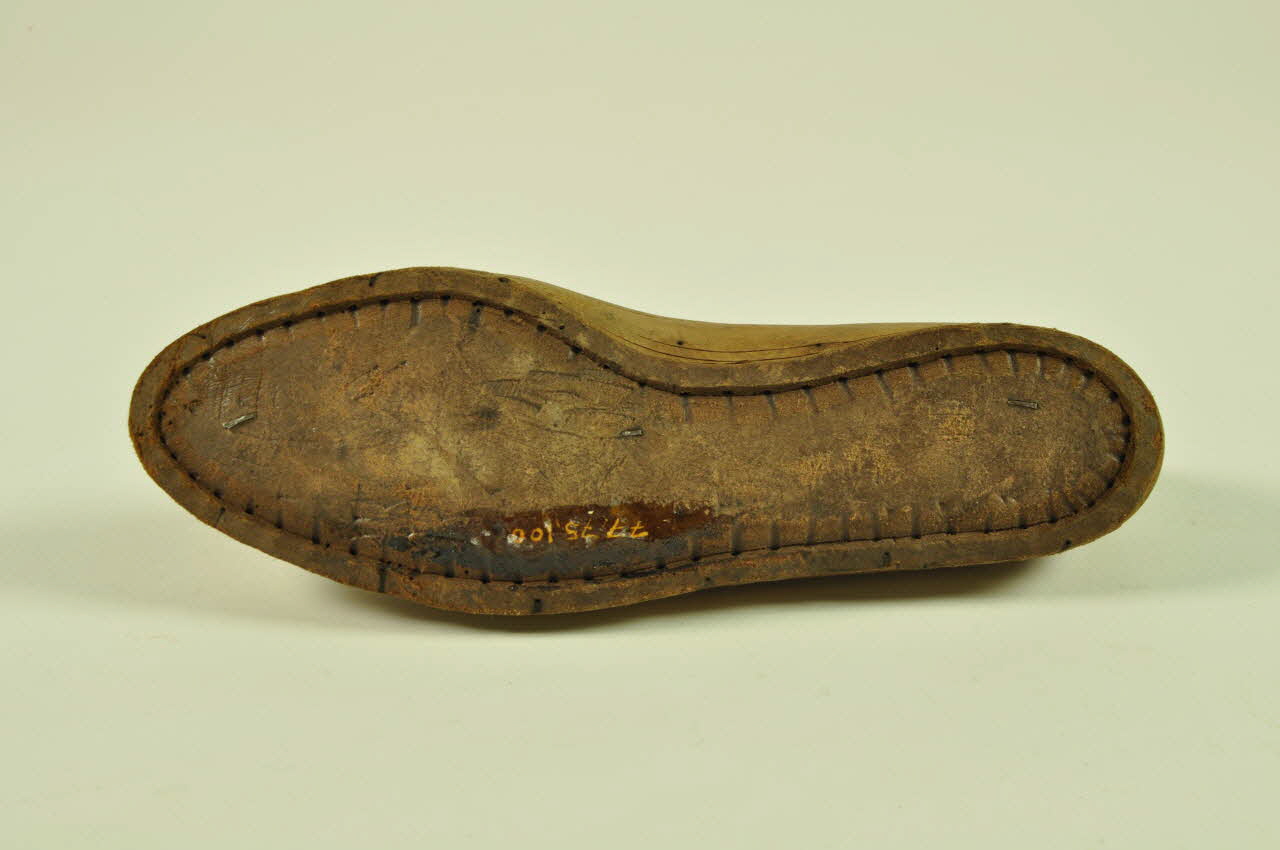 FORME A CHAUSSURE 1900-1950 1977.75.100 Photo Mucem