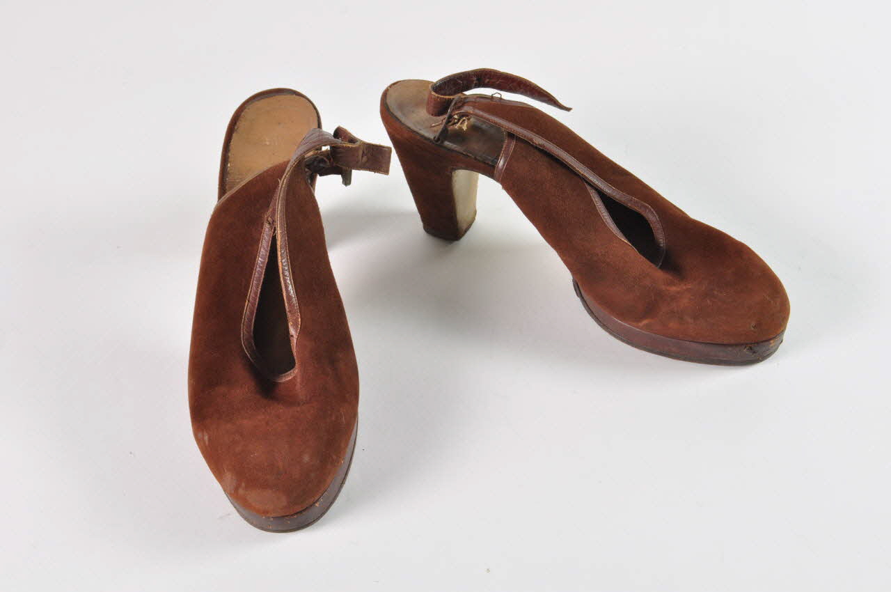 chaussure 1900-1950 1977.75.178.1-2 Photo Mucem