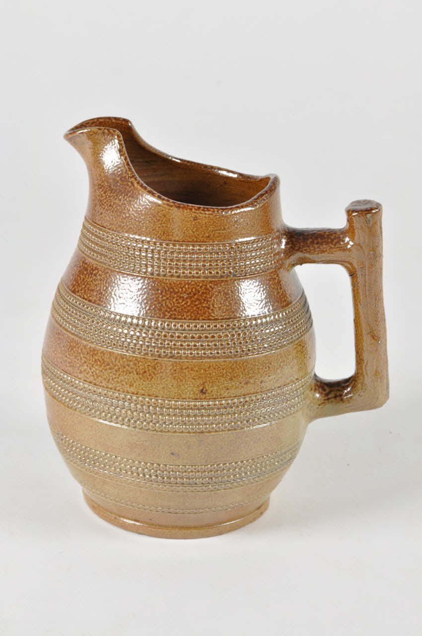 broc à boisson Centre, France 1938 1938.3.5 Photo Mucem