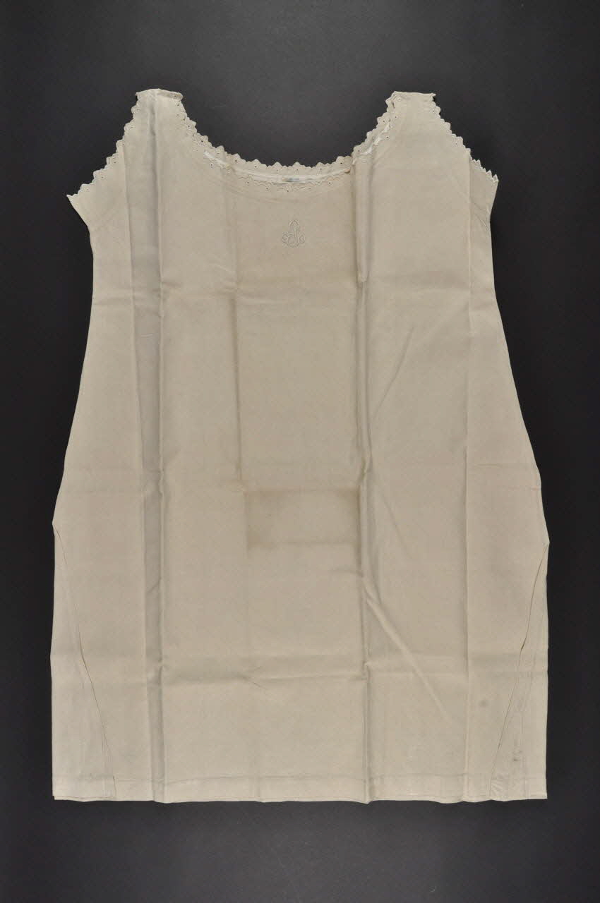 chemise de jour 1975.15.32 Photo Mucem
