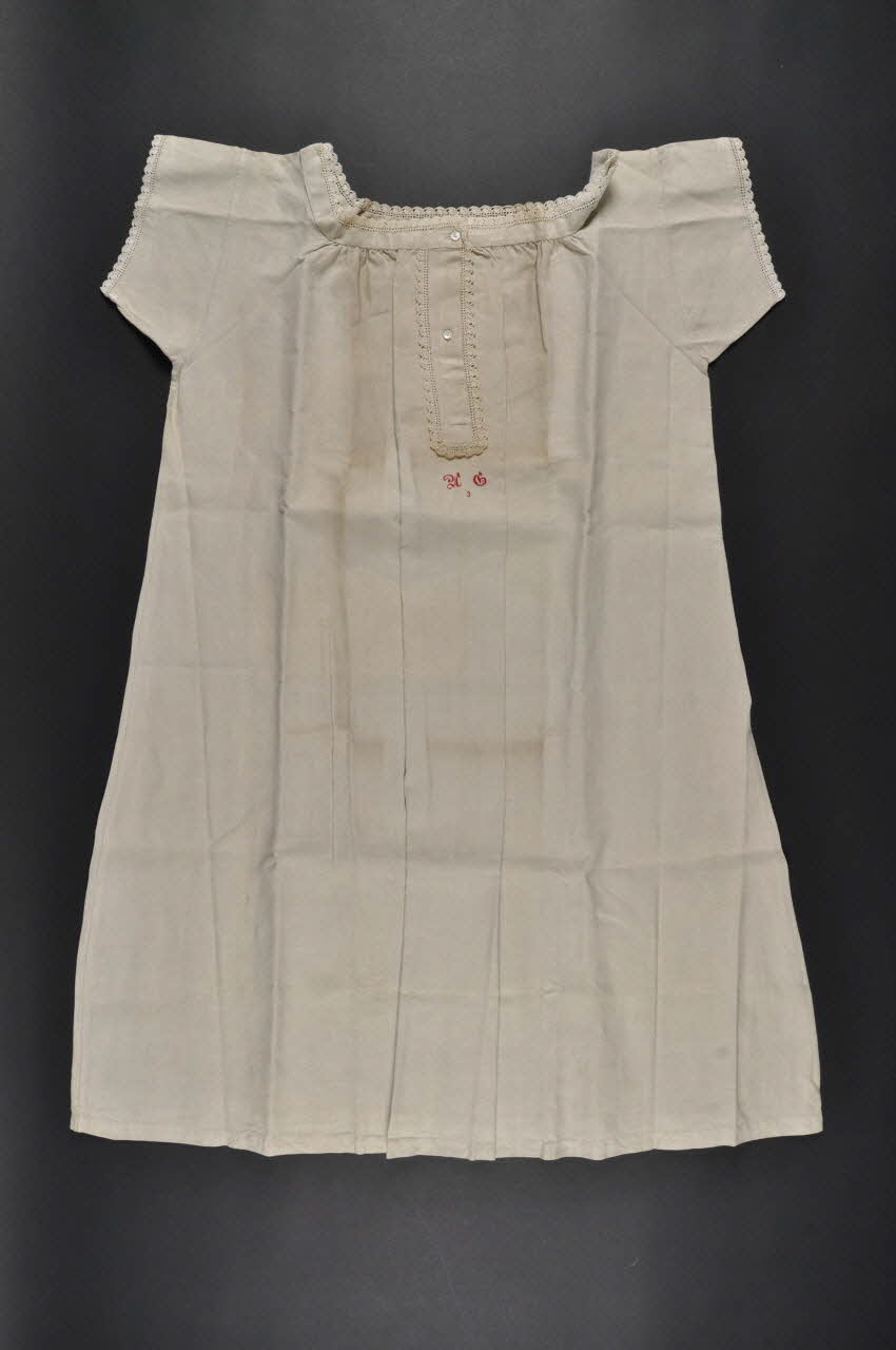 chemise de nuit 1975.15.36 Photo Mucem
