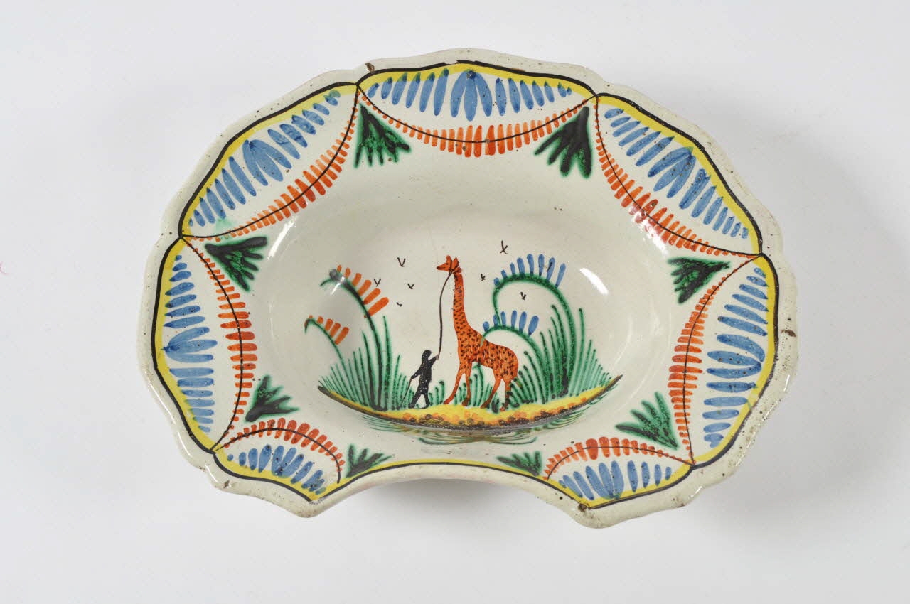 plat à barbe 1975.33.1 Photo Mucem