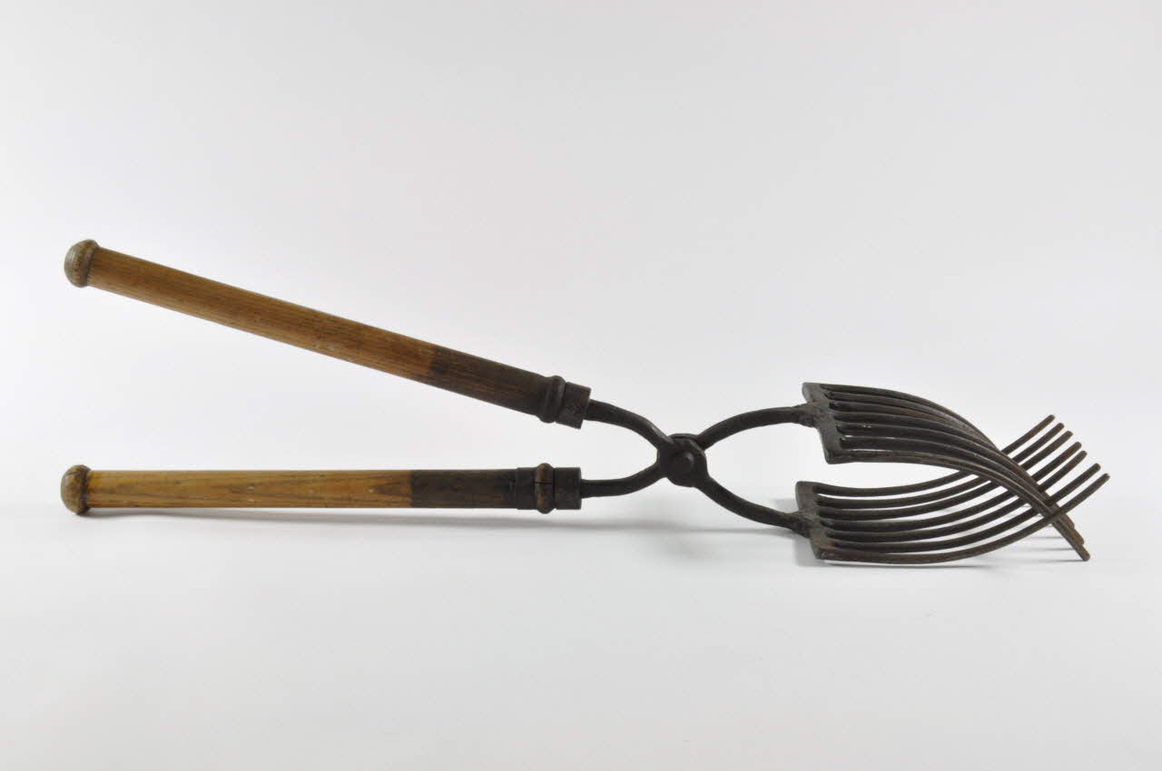 PINCE A MOU 1975.74.55 Photo Mucem