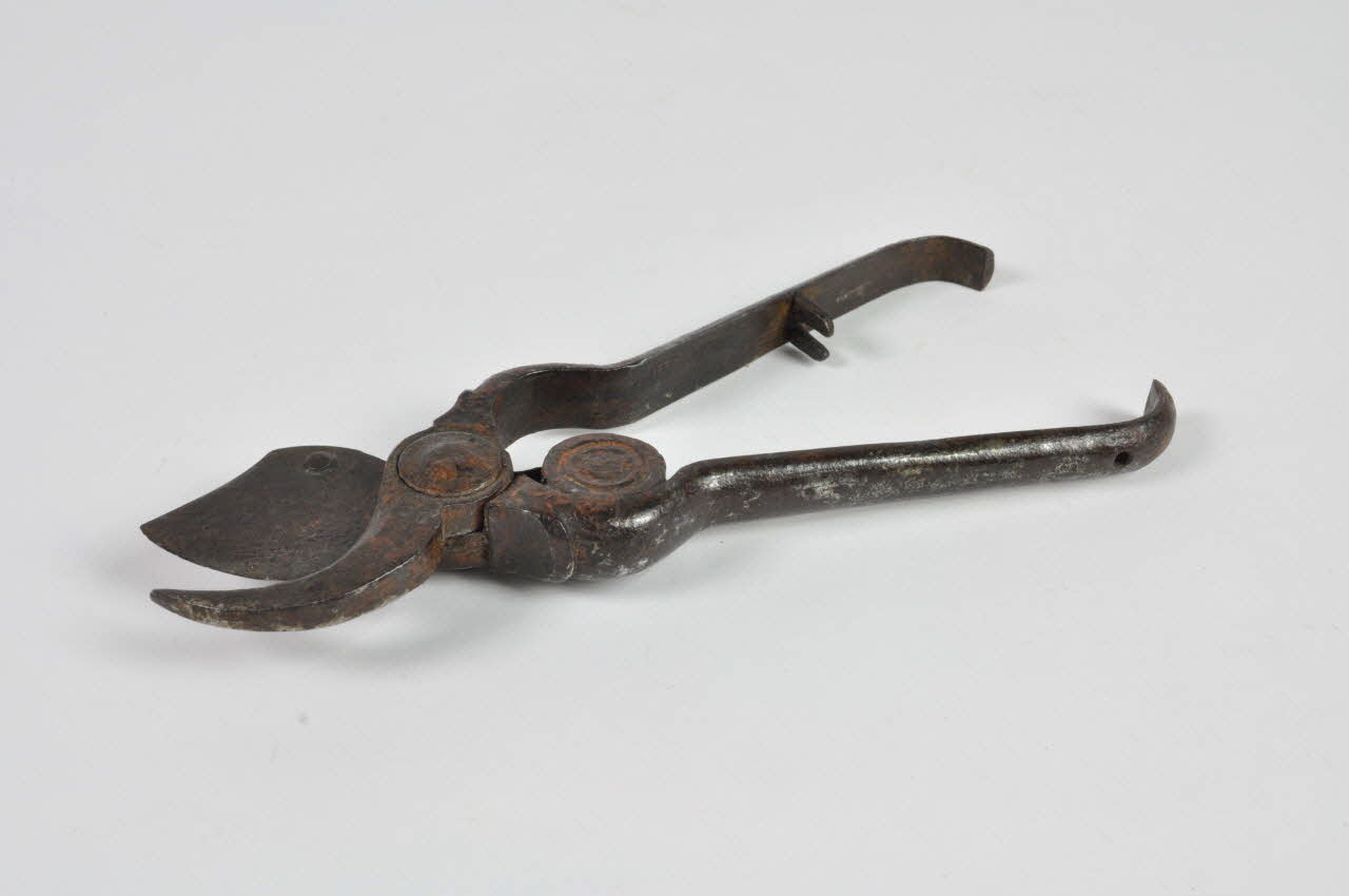 sécateur 1975.74.70 Photo Mucem