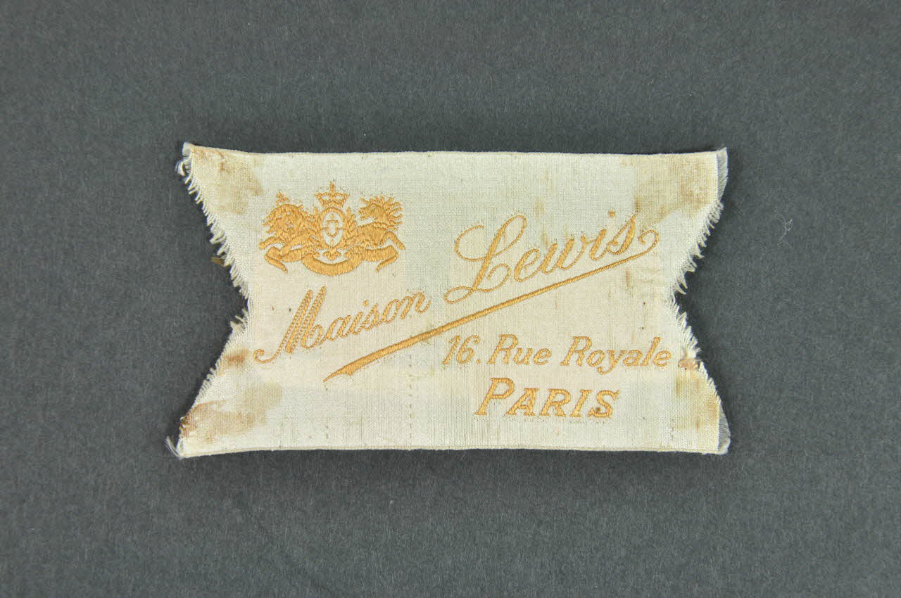 GRIFFE DE COUTURIER 1975.9.121 Photo Mucem