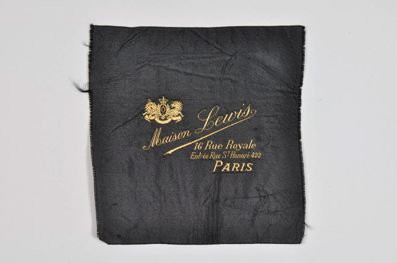 GRIFFE DE COUTURIER 1975.9.122 Photo Mucem