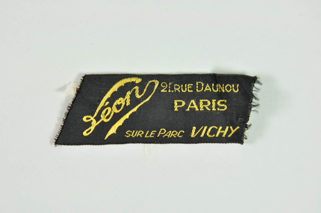 GRIFFE DE COUTURIER 1975.9.303 Photo Mucem