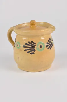 pot Alsace, France 1950-1970 1975.91.13.1-2 Photo Mucem