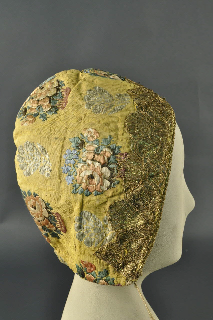 bonnet de femme 1975.98.1 Photo Mucem