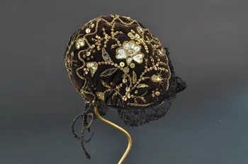 bonnet de nouveau-né 1940.26.23 Photo Mucem