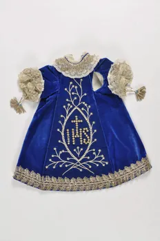 Couvent Du Refuge robe De l'Enfant Jésus de Prague Centre, France 1870-1914 1979.34.3  Photo Mucem