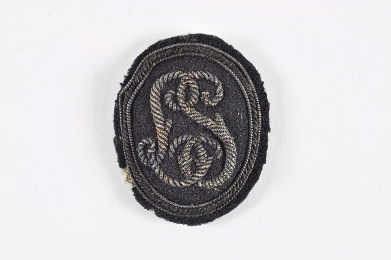 V Darvaux bouton Tunisie 1919-1939 1981.28.1.8.2  Photo Mucem