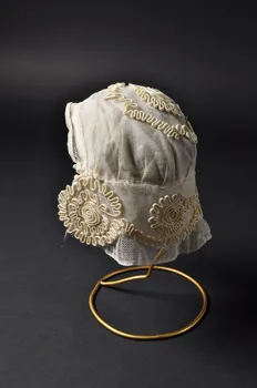 bonnet de fillette 1932 1981.28.9 Photo Mucem
