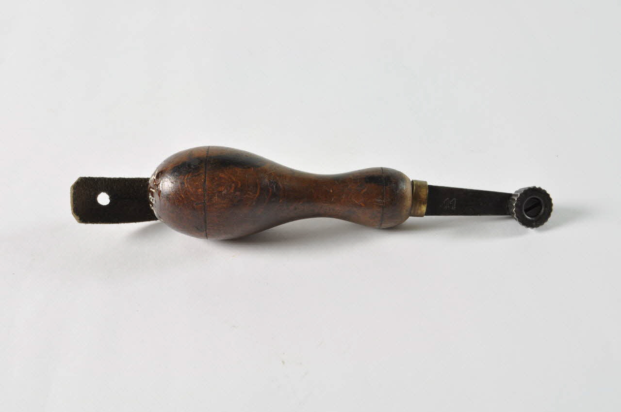 E Leggenschwiller roulette Île-de-France, France 1920 1981.29.44 Photo Mucem