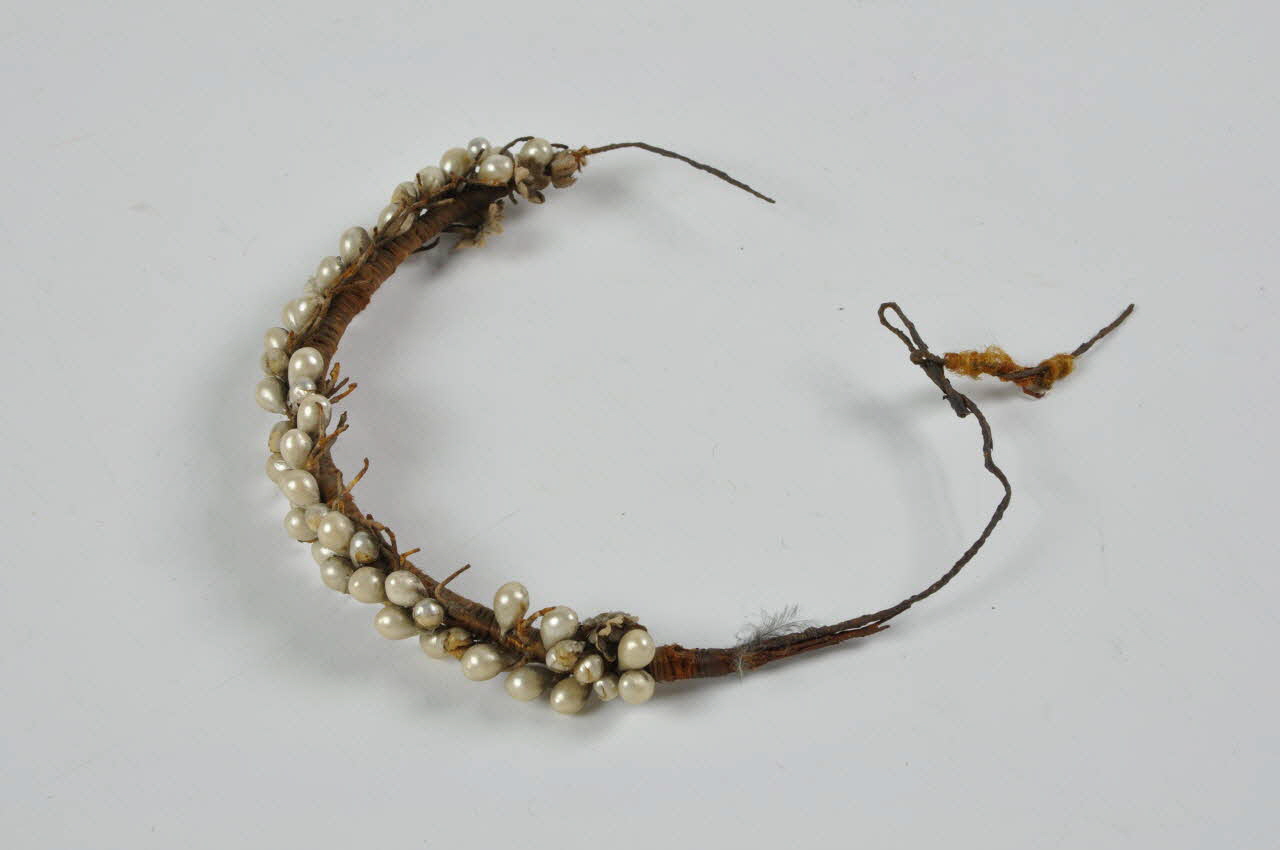 COURONNE DE ROSIERE 1867 1979.5.1 Photo Mucem