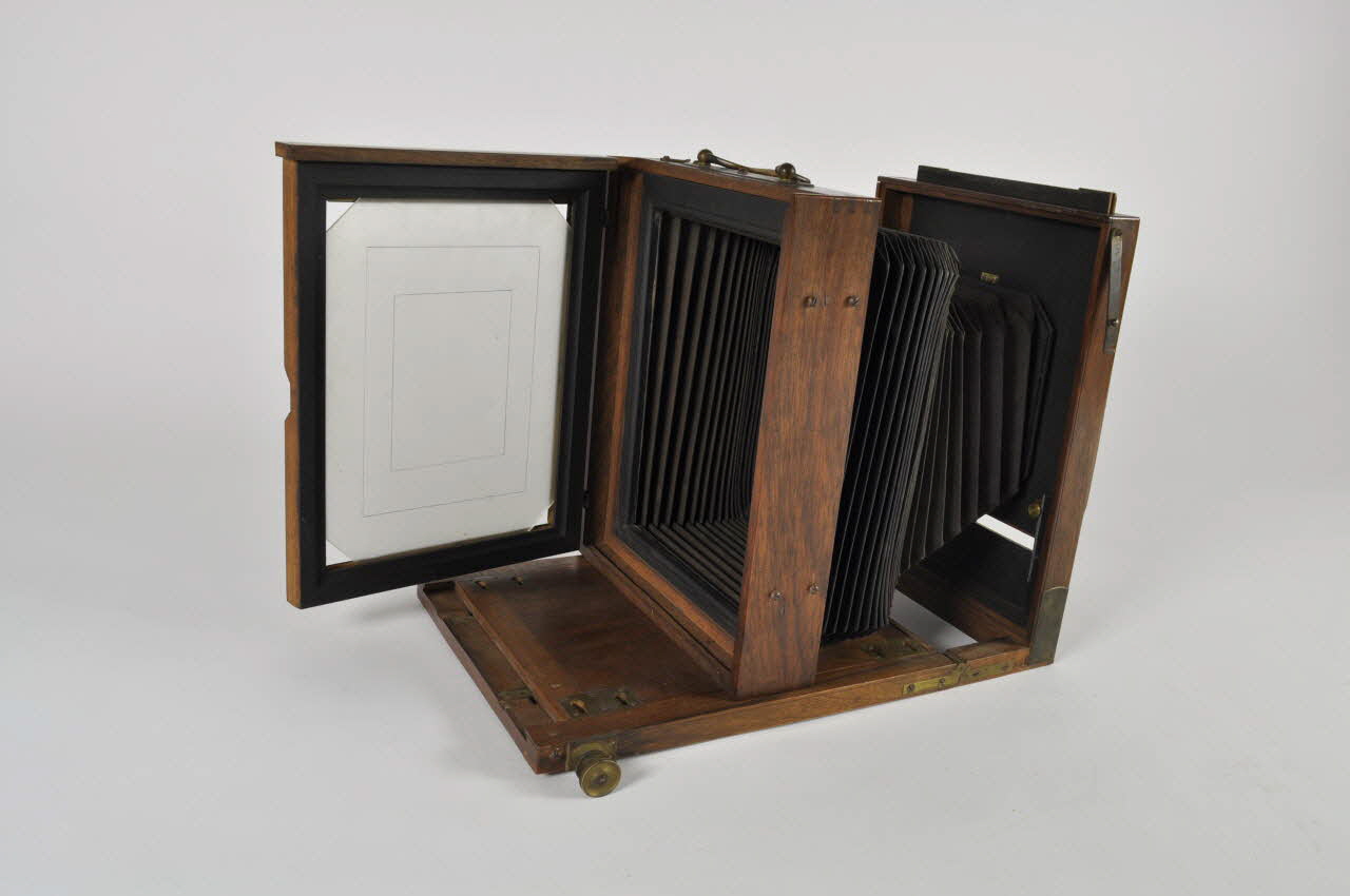 APPAREIL PHOTOGRAPHIQUE 1978.67.1.2 Photo Mucem