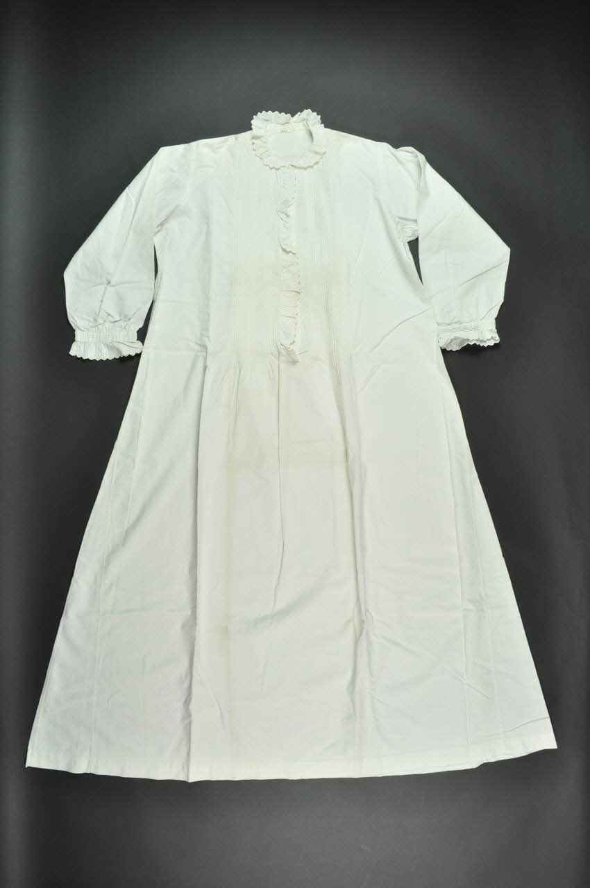 Graux Et Masset Familles chemise de nuit Nanteuil-le-Haudoin(Oise) 1900 1978.74.1 Photo Mucem