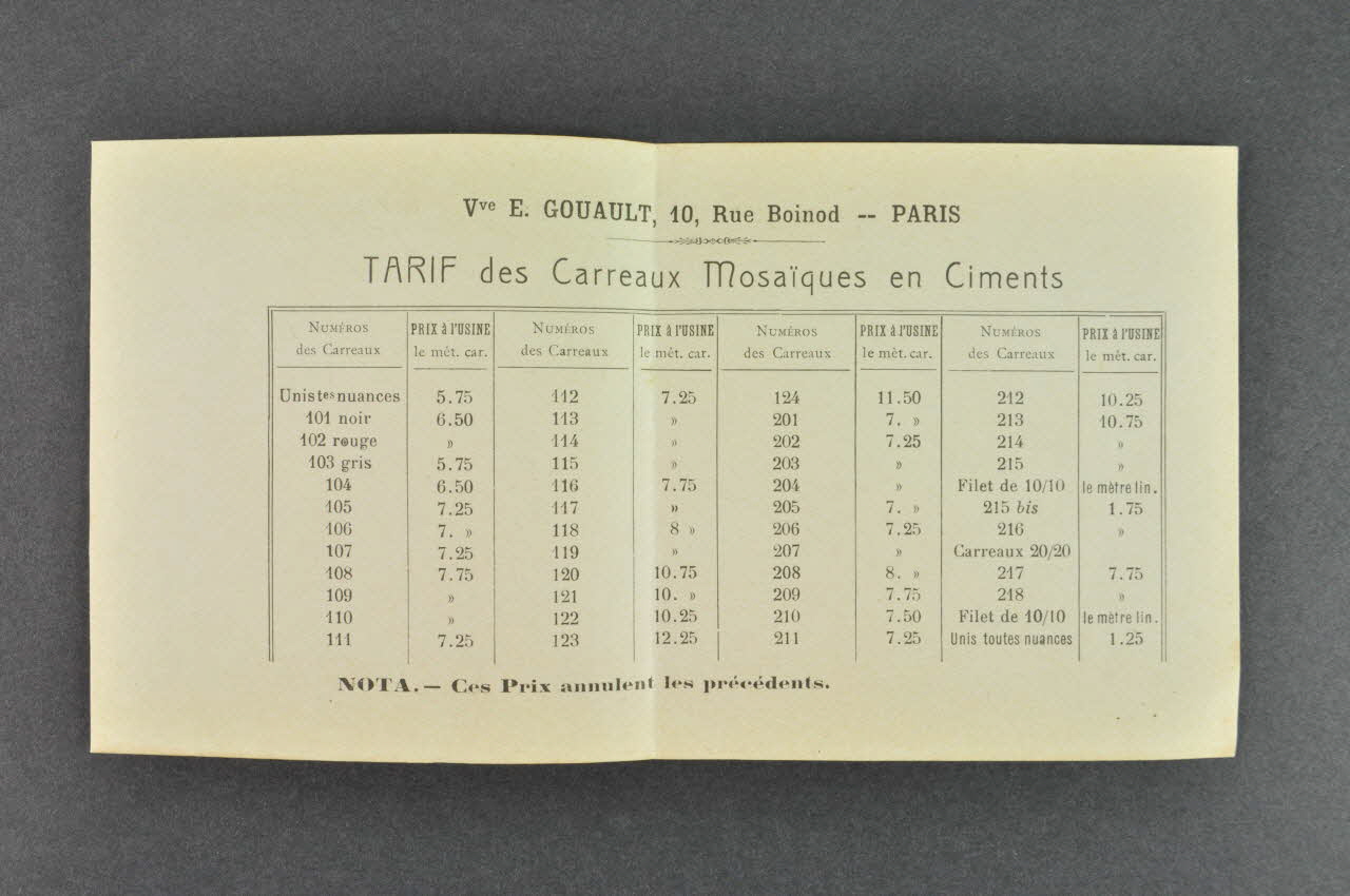 FEUILLE DE PAPIER Tarif des carreaux mosaïques en ciments Île-de-France, France 1939 1979.7.196.9 Photo Mucem