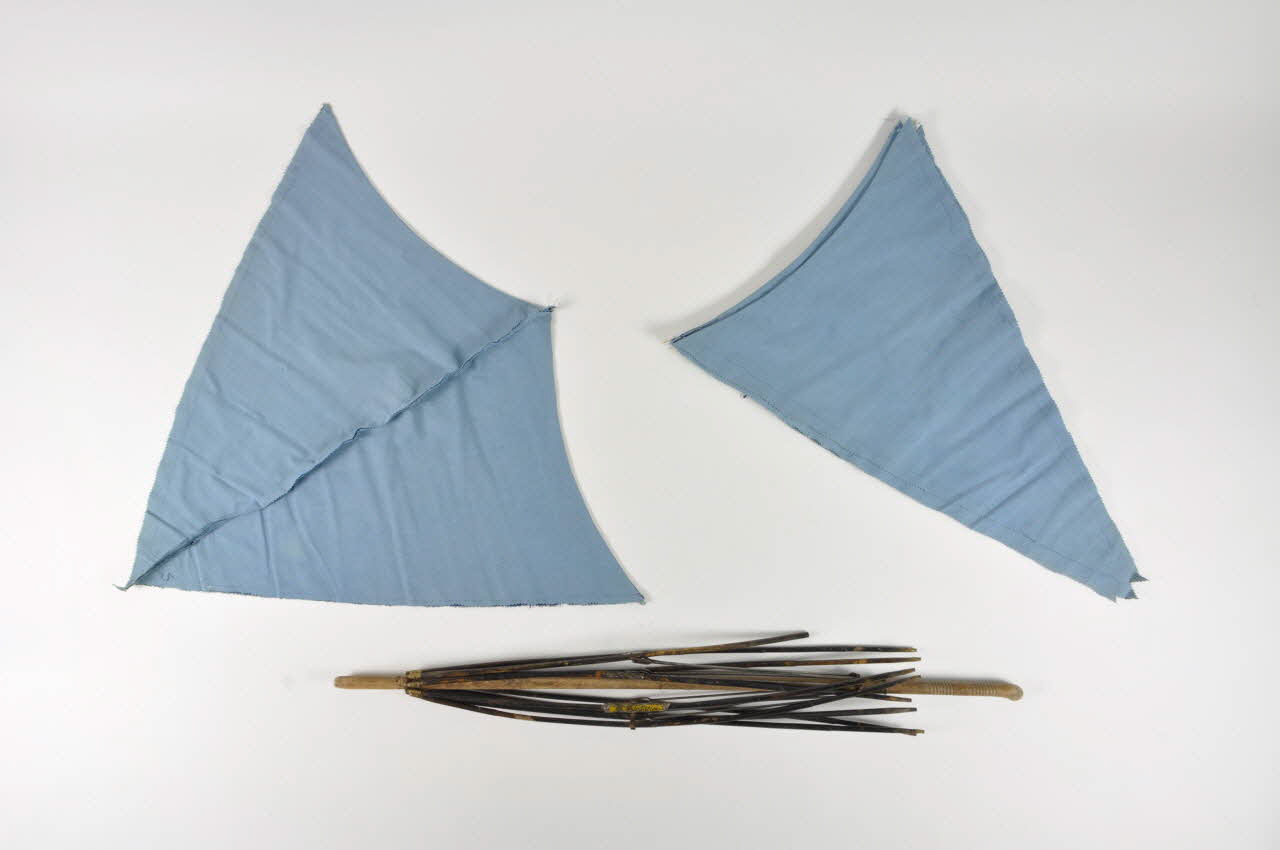 PARAPLUIE 1950-1970 1978.79.43 Photo Mucem