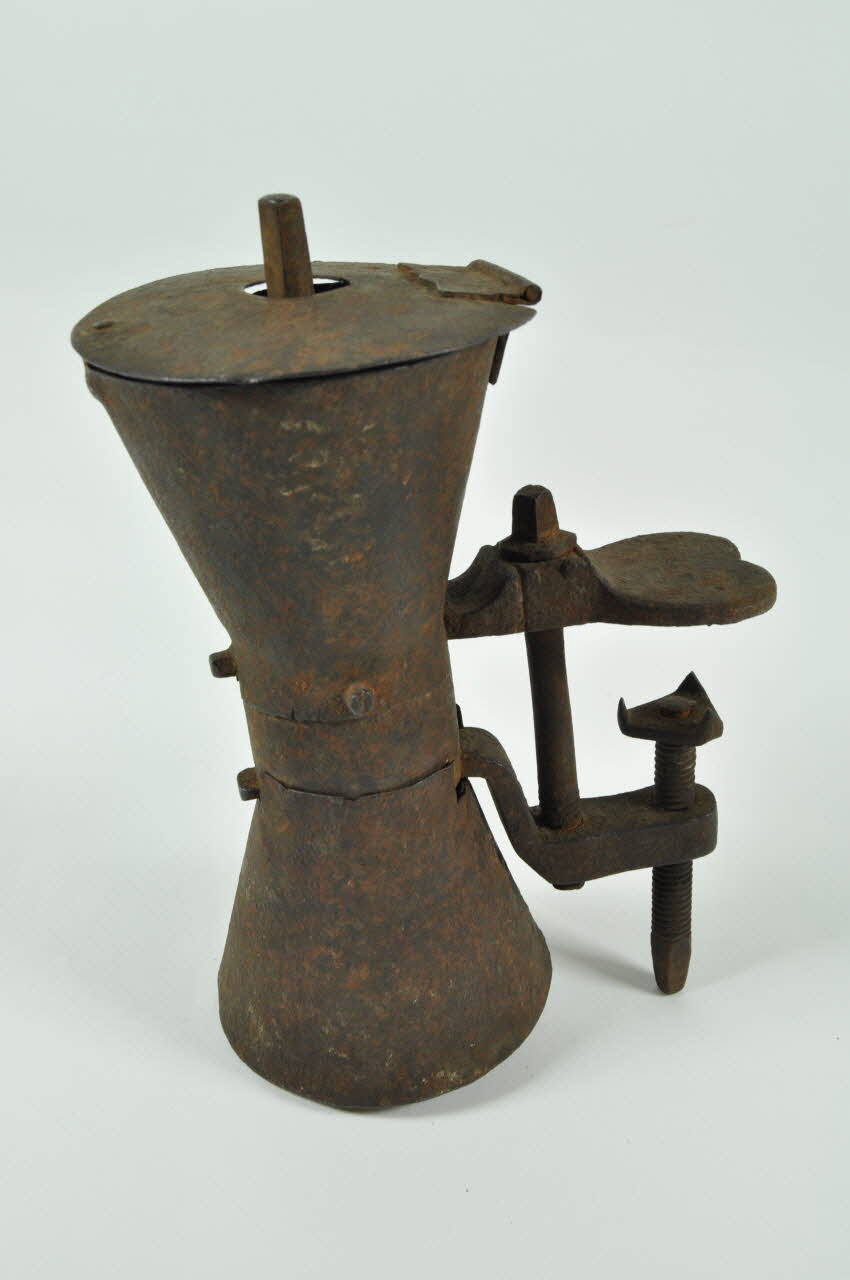 moulin à poivre Centre, France 1810-1830 1940.30.158.2-3 Photo Mucem