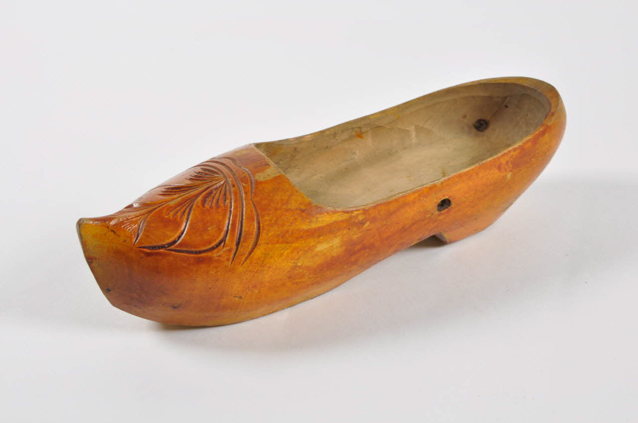 sabot de femme 1938.50.111 Photo Mucem